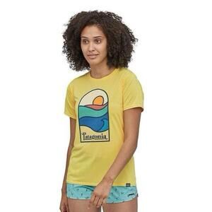 Patagonia Capilene Cool Daily Graphic Shirt - Women's, Pineapple/Sunset‎ Sets Xs